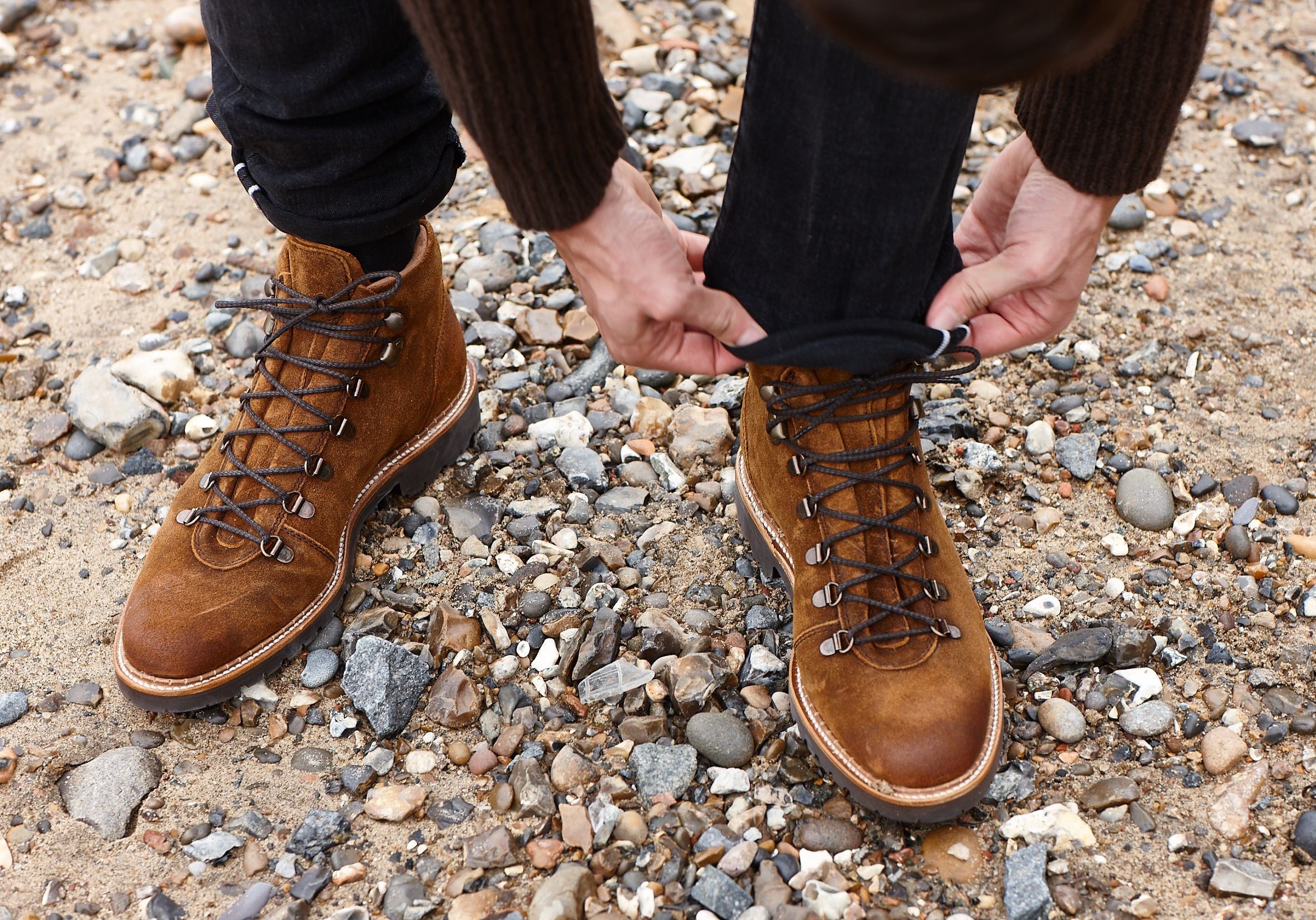 Glencoe - Tan Burnish Suede Mens Hiking Boot - Image 5